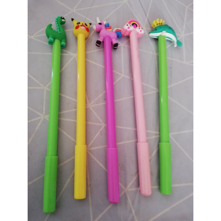 Lot de 5 stylos à bille