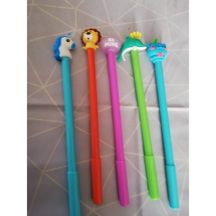 Lot de 5 stylos à bille