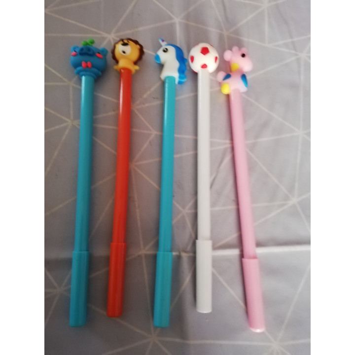 Lot de 5 stylos à bille