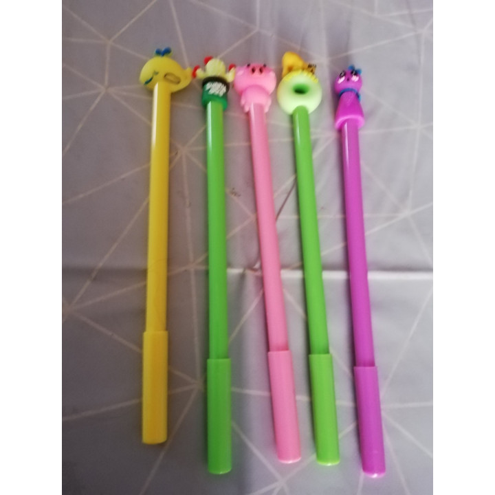 Lot de 5 stylos à bille