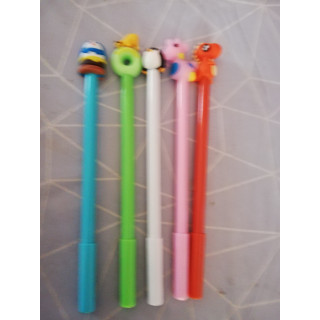 Lot de 5 stylos à bille