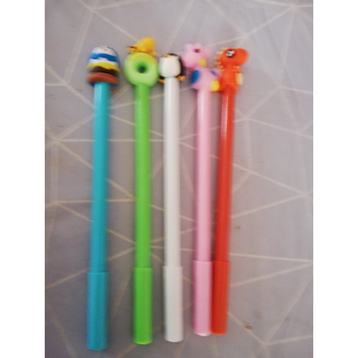 Lot de 5 stylos à bille